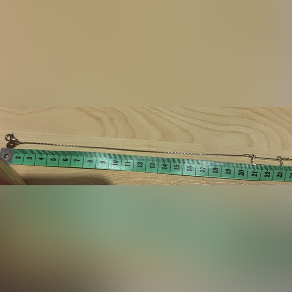 SOLD - Club Monaco Oval Necklace - Gold - Picture 9 of 10